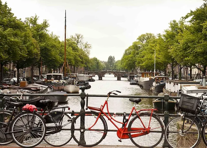 Luxury Keizersgracht Group House